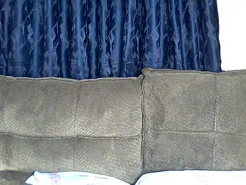 petite clara24 online show from 07/14/26, 09:21