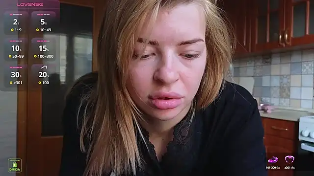 RinaBlondie online show from 09/27/25, 12:44