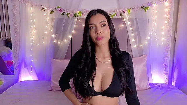 Julie Bennet online show from 03/08/26, 05:33