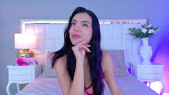 Julie Bennet online show from 10/19/25, 04:04