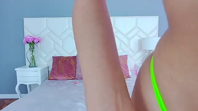 Julie Bennet online show from 03/13/25, 04:16