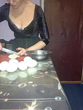  Kitti  online show from 10/21/25, 05:01