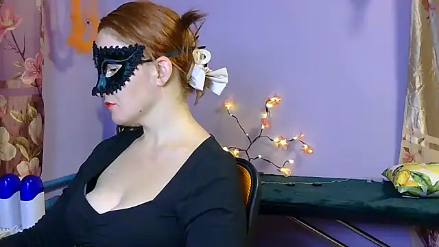  Kitti  online show from 10/31/25, 05:20