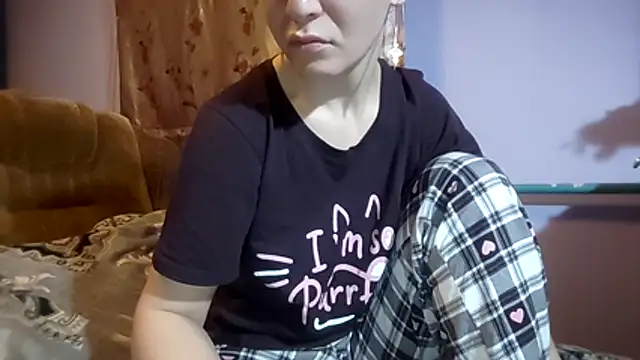  Kitti  online show from 12/03/25, 06:36