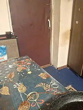 Snapshot of _Kitti_ chatting on 01/21/25, 07:28 Kitti online show from 01/21/25, 07:28