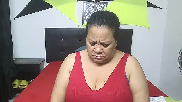 Snapshot of Shanttal0272 chatting on 02/07/26, 12:57 Shanttal0272 online show from 02/07/26, 12:57