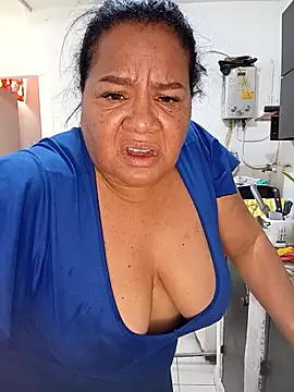 Snapshot of Shanttal0272 chatting on 01/14/26, 05:05 Shanttal0272 online show from 01/14/26, 05:05