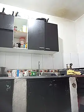 Shanttal0272 online show from 10/28/25, 01:21