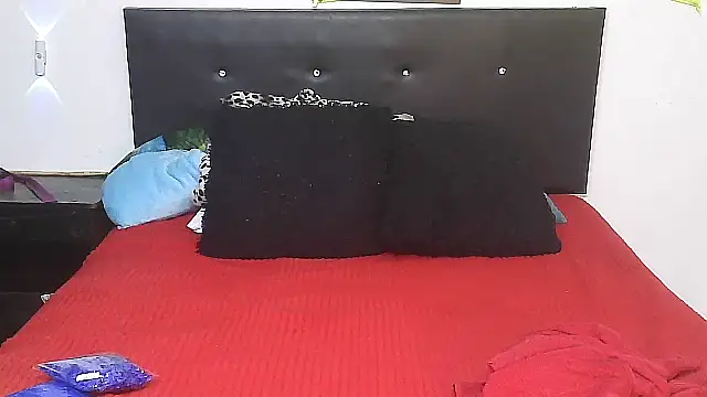 Shanttal0272 online show from 04/15/26, 12:05