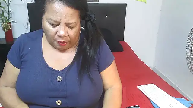 Shanttal0272 online show from 05/15/26, 12:19