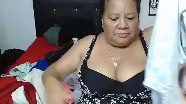 Shanttal0272 online show from 10/21/25, 09:58