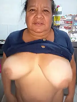 Snapshot of Shanttal0272 chatting on 01/07/26, 05:18 Shanttal0272 online show from 01/07/26, 05:18