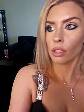 ellieconradxo online show from 10/02/25, 05:38