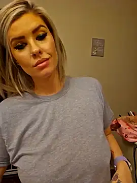 ellieconradxo online show from 02/28/25, 03:59