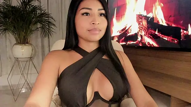 Pocahontascute 33 online show from 02/08/25, 06:22