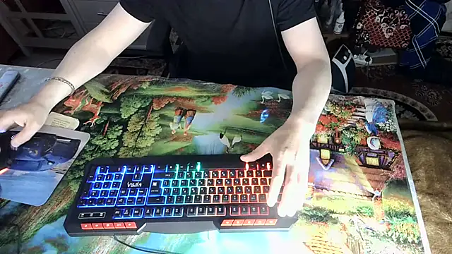 Snapshot of oleg1984 chatting on 09/14/25, 05:46 oleg1984 online show from 09/14/25, 05:46