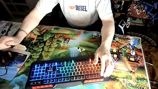 Snapshot of oleg1984 chatting on 10/01/25, 05:06 oleg1984 online show from 10/01/25, 05:06