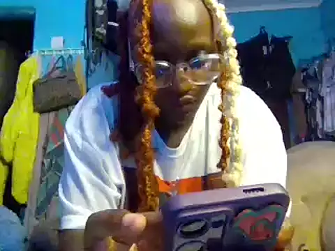 Cutie pumpkin  online show from 04/05/26, 07:31