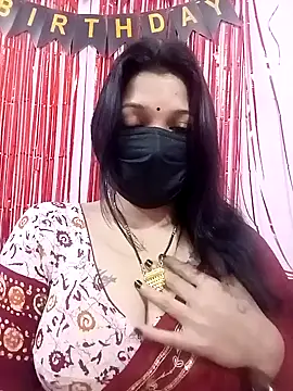 Snapshot of Beauty-khan chatting on 02/07/25, 04:14 Beauty-khan online show from 02/07/25, 04:14