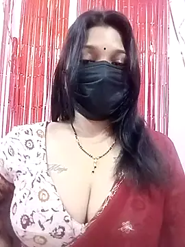 Snapshot of Beauty-khan chatting on 02/21/25, 01:22 Beauty-khan online show from 02/21/25, 01:22
