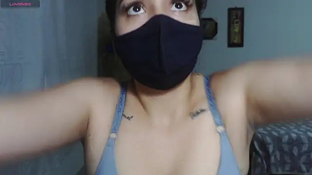 umarany online show from 10/23/25, 01:32