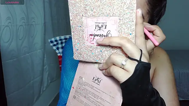 umarany online show from 10/28/25, 12:15