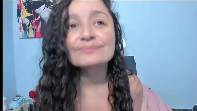 Snapshot of _luna__sweet_ chatting on 04/18/26, 07:00 luna sweet online show from 04/18/26, 07:00
