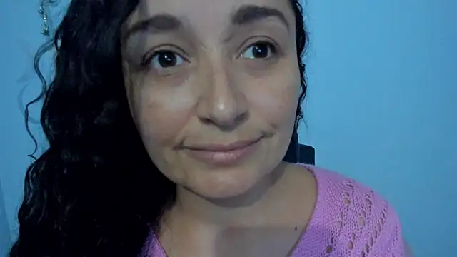 Snapshot of _luna__sweet_ chatting on 09/10/25, 01:15 luna sweet online show from 09/10/25, 01:15