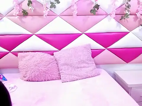 Cocoo Nuth online show from 02/22/26, 02:25