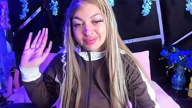 Cocoo Nuth online show from 10/18/25, 02:57