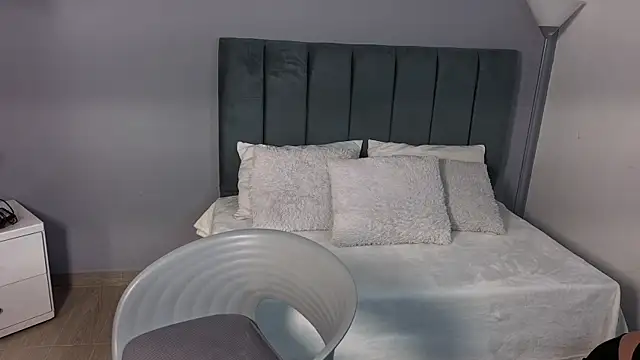 Alli cooper online show from 04/14/26, 01:16