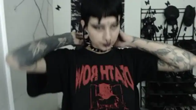 n0sferatus   online show from 11/06/25, 11:36