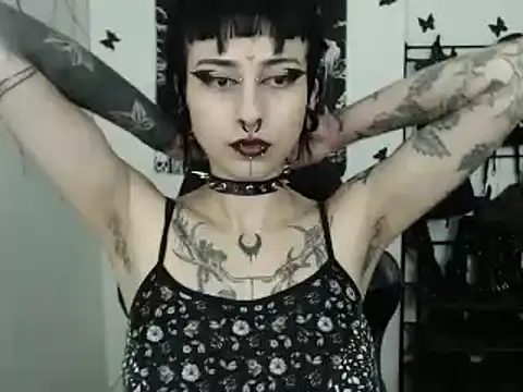 n0sferatus   online show from 10/24/25, 03:16