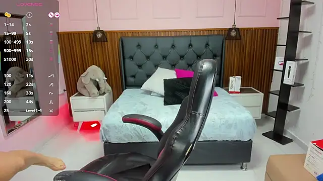 CATIAJONES online show from 11/12/25, 07:07