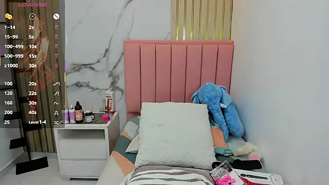 CATIAJONES online show from 06/19/26, 06:58