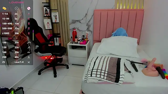 CATIAJONES online show from 06/24/26, 07:01