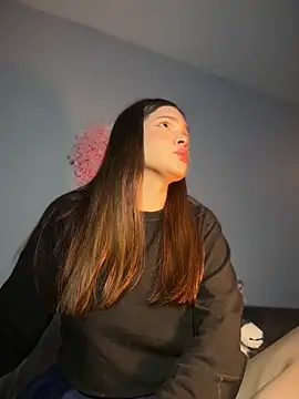 Zeli 66 online show from 12/17/25, 03:55