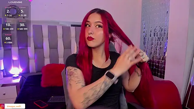 Snapshot of Megan_wolf1_ chatting on 01/10/25, 05:15 Megan wolf1  online show from 01/10/25, 05:15