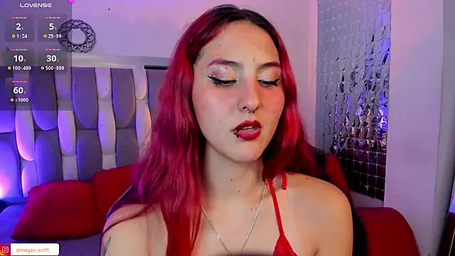 Snapshot of Megan_wolf1_ chatting on 01/30/25, 05:30 Megan wolf1  online show from 01/30/25, 05:30