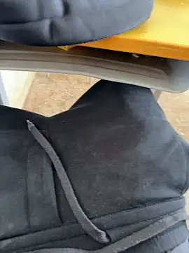 Black-mamba-madingo online show from 10/18/25, 10:17