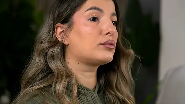 Snapshot of KellyMathews chatting on 02/22/26, 02:03 KellyMathews online show from 02/22/26, 02:03