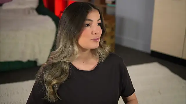 KellyMathews online show from 06/04/26, 02:27