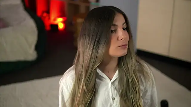 KellyMathews online show from 05/30/26, 02:18