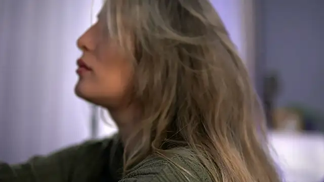 Snapshot of KellyMathews chatting on 11/07/25, 02:49 KellyMathews online show from 11/07/25, 02:49