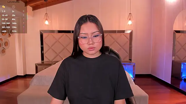 Snapshot of AmberLewis_ chatting on 11/22/25, 02:54 AmberLewis online show from 11/22/25, 02:54