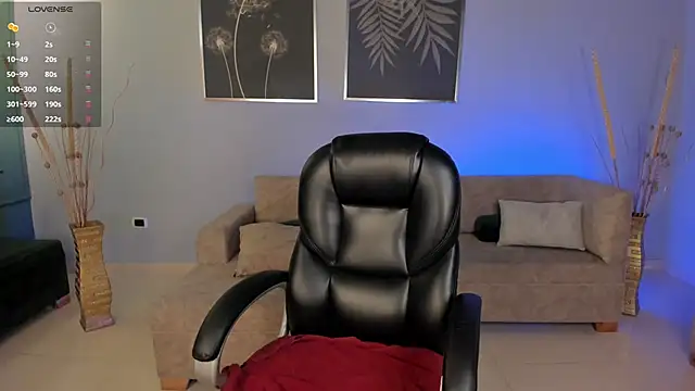 Snapshot of AmberLewis_ chatting on 11/09/25, 10:58 AmberLewis online show from 11/09/25, 10:58