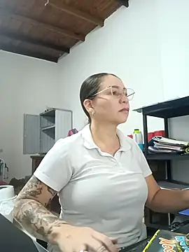 nurse desi sexlove online show from 05/07/26, 10:18