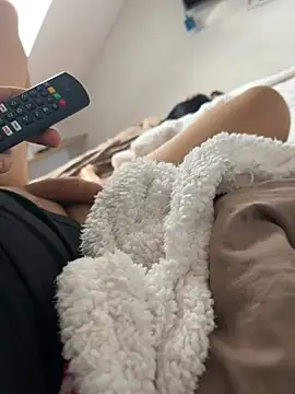 Nemadokmeg1111 online show from 01/03/25, 10:41