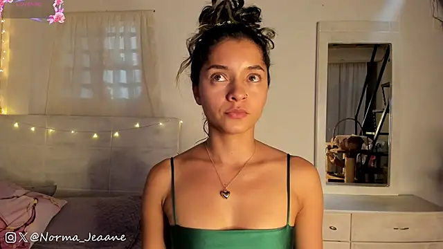 Norma-Jeaane online show from 01/25/25, 10:18