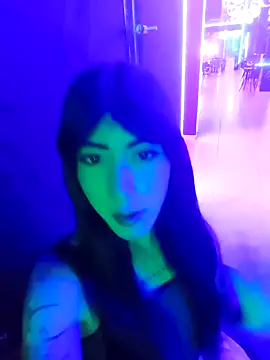 chaymae nah  online show from 04/15/26, 03:12